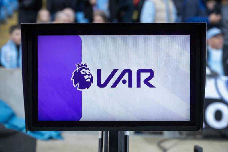 VAR là gì?